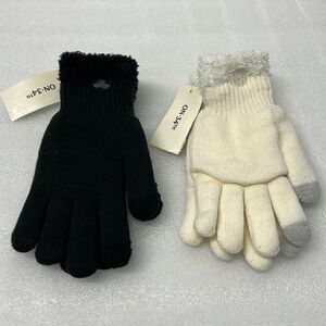 On-34th women’s gloves